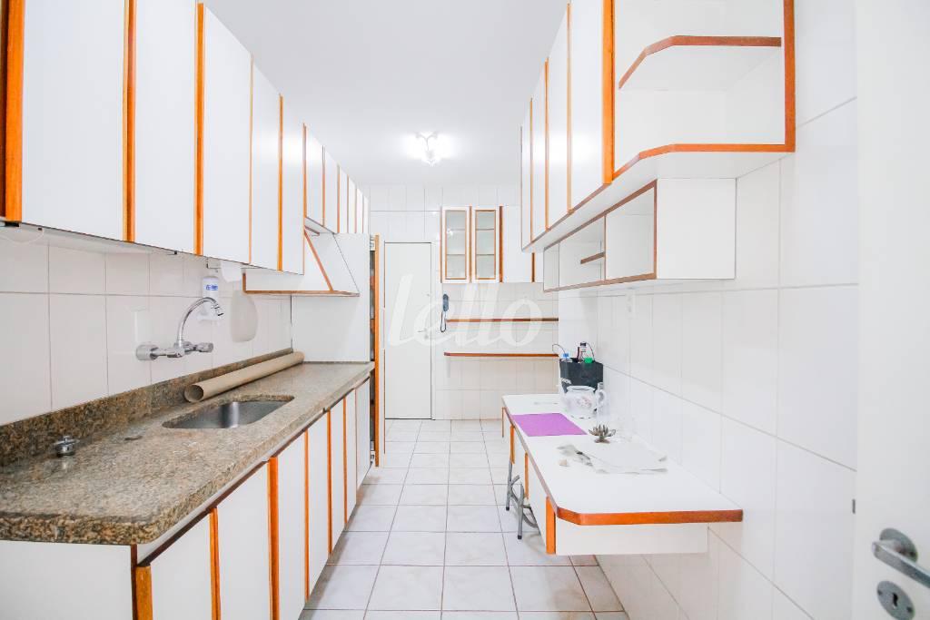 COZINHA de Apartamento à venda, Padrão com 88 m², 2 quartos e 1 vaga em Jardim Paulista - São Paulo