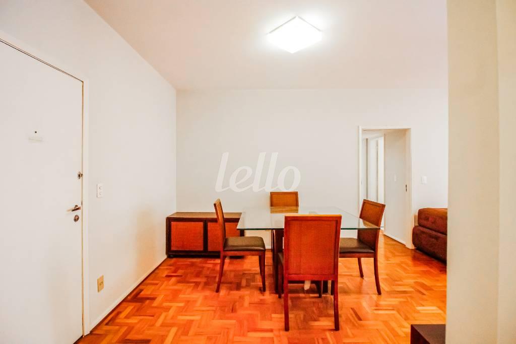 SALA de Apartamento à venda, Padrão com 88 m², 2 quartos e 1 vaga em Jardim Paulista - São Paulo