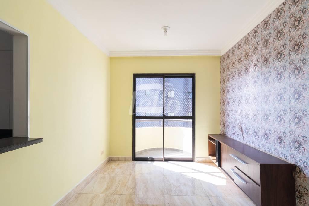 SALA de Apartamento à venda, Padrão com 69 m², 2 quartos e 1 vaga em Vila Zelina - São Paulo