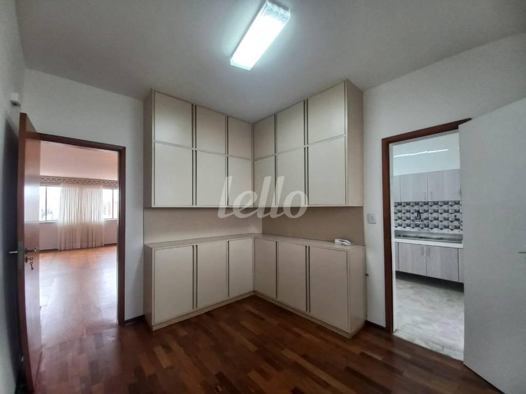 COPA de Apartamento à venda, Padrão com 215 m², 4 quartos e 2 vagas em Perdizes - São Paulo