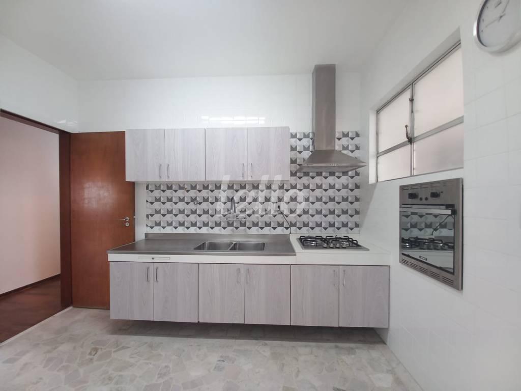 COZINHA de Apartamento à venda, Padrão com 215 m², 4 quartos e 2 vagas em Perdizes - São Paulo