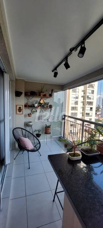 VARANDA de Apartamento à venda, Padrão com 70 m², 2 quartos e 1 vaga em Jd. Leonor M. de Barros - São Paulo