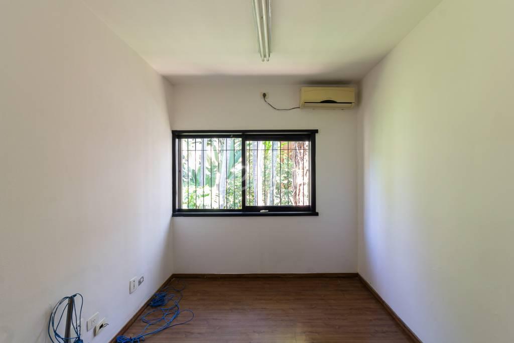 SALA 25 de Casa para alugar, sobrado com 1100 m², e 25 vagas em Pinheiros - São Paulo
