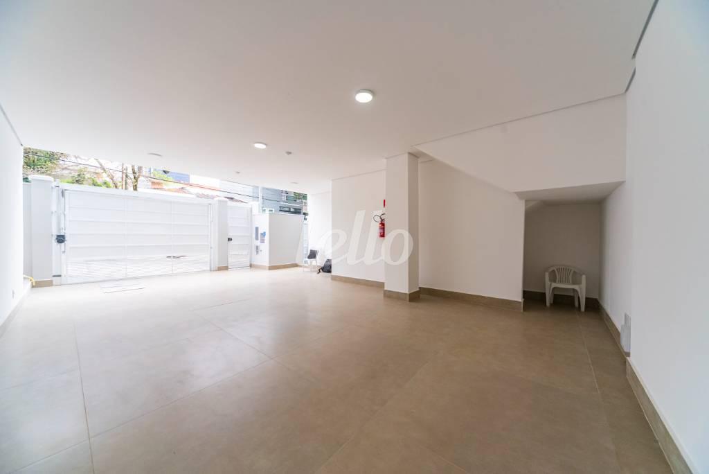 GARAGEM de Casa à venda, sobrado com 186 m², 2 quartos e 2 vagas em Vila Alpina - Santo André