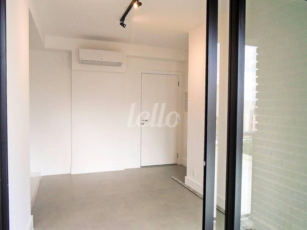 SUÍTE de Apartamento para alugar, Padrão com 40 m², 1 quarto e 1 vaga em Pinheiros - São Paulo