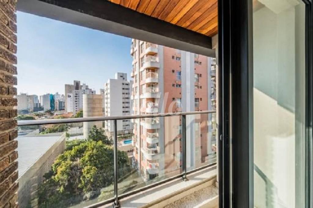 VARANDA de Apartamento para alugar, Padrão com 40 m², 1 quarto e 1 vaga em Pinheiros - São Paulo