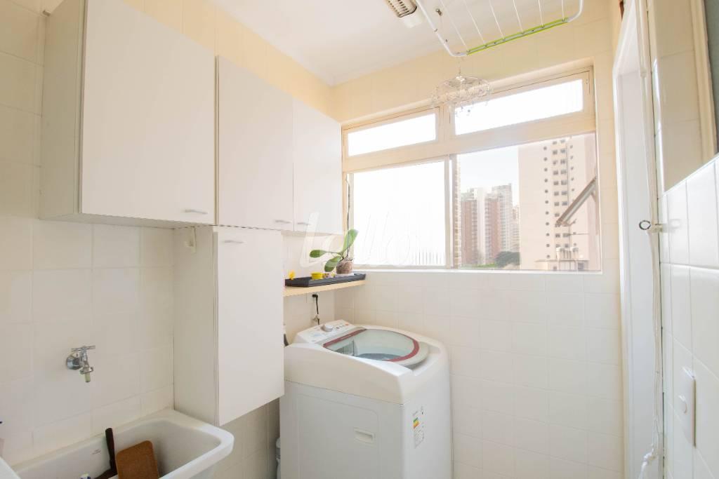 ÁREA DE SERVIÇO de Apartamento à venda, Padrão com 83 m², 2 quartos e 1 vaga em Planalto Paulista - São Paulo