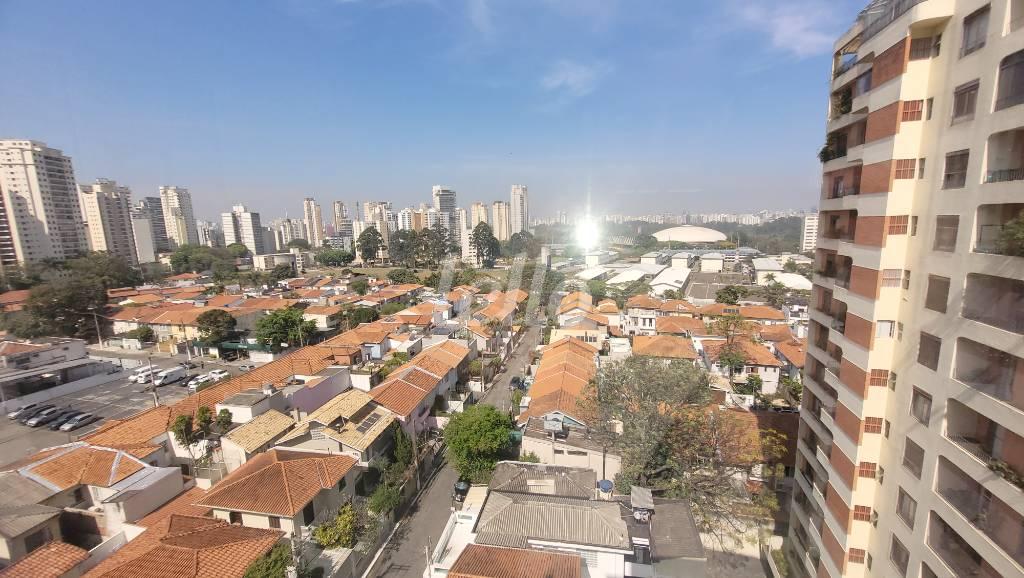 VISTA de Sala / Conjunto para alugar, Padrão com 67 m², e 2 vagas em Vila Mariana - São Paulo