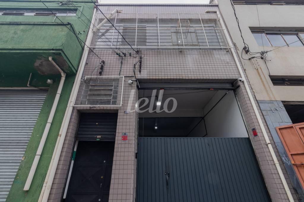 FACHADA de Sobreloja para alugar, Padrão com 300 m², e em Luz - São Paulo