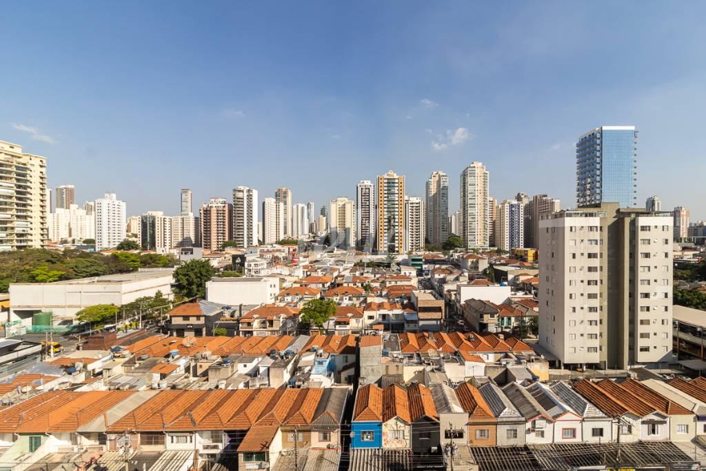 07 VISTA de Apartamento para alugar, Padrão com 75 m², 3 quartos e 2 vagas em Vila Azevedo - São Paulo