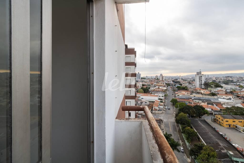 06 VARANDA de Apartamento para alugar, Padrão com 55 m², 2 quartos e 1 vaga em Vila Granada - São Paulo