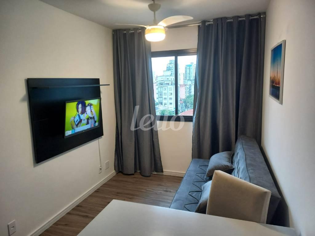 SALA de Apartamento para alugar, Padrão com 26 m², 1 quarto e em Bela Vista - São Paulo