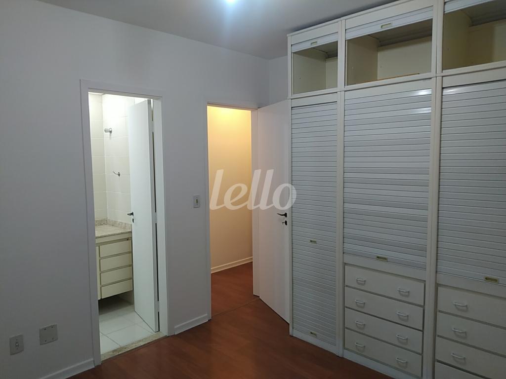 SUITE 2 de Apartamento para alugar, Padrão com 146 m², 3 quartos e 3 vagas em Vila Andrade - São Paulo