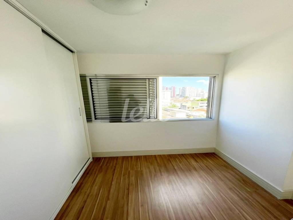 DORMITÓRIO de Apartamento à venda, Padrão com 60 m², 2 quartos e 1 vaga em Parque Imperial - São Paulo