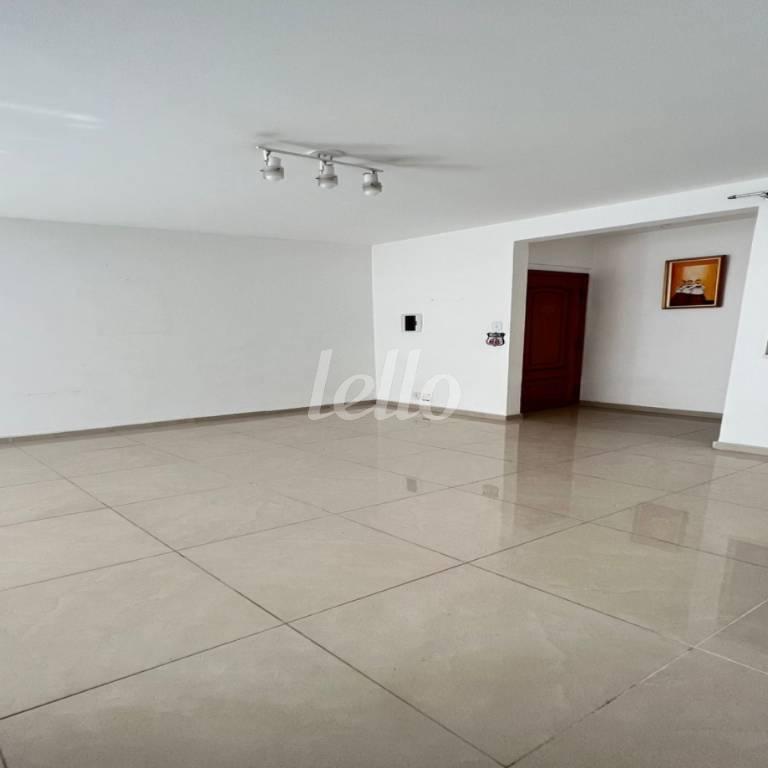 LIVING de Apartamento à venda, Padrão com 78 m², 2 quartos e 1 vaga em Ipiranga - São Paulo