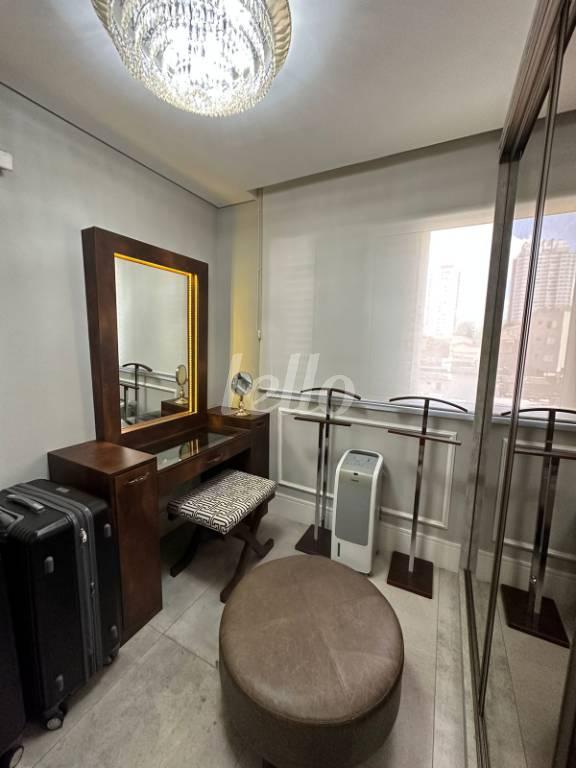 DORMITÓRIO de Apartamento à venda, Padrão com 65 m², 2 quartos e 2 vagas em Bosque da Saúde - São Paulo