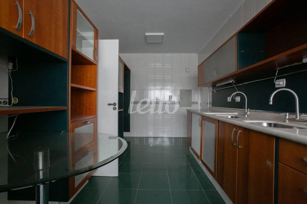 COZINHA (4) de Apartamento à venda, Padrão com 130 m², 3 quartos e 2 vagas em Jardim Paulista - São Paulo
