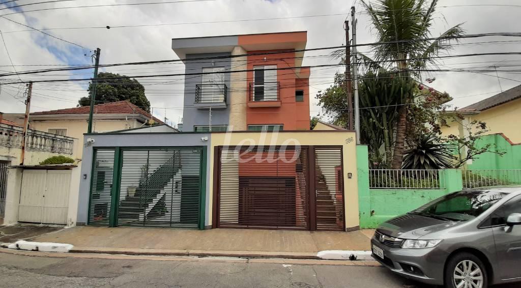 FACHADA de Casa à venda, sobrado com 240 m², 3 quartos e 6 vagas em Vila Lúcia - São Paulo