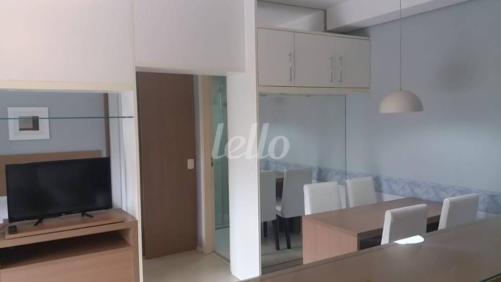 SALA de Apartamento para alugar, Padrão com 50 m², 1 quarto e 1 vaga em Cerqueira César - São Paulo