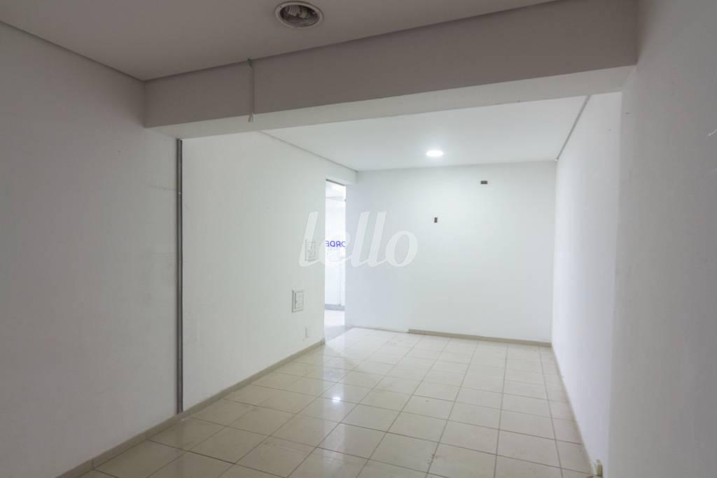SALA 7 de Prédio Comercial para alugar, Monousuário com 3496 m², e 34 vagas em Consolação - São Paulo