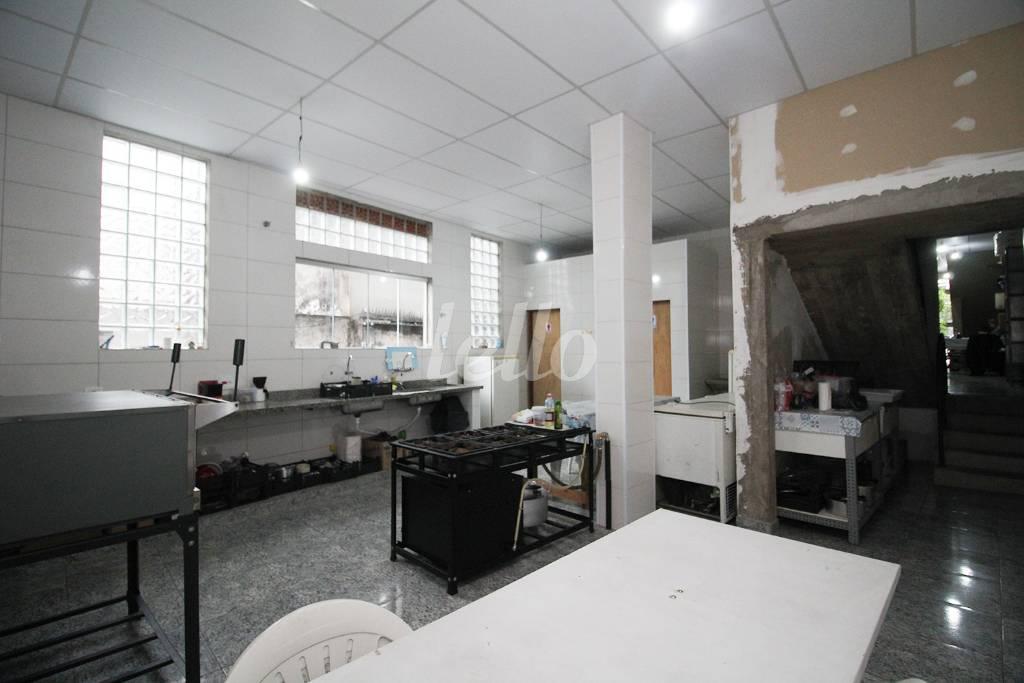 LOJA de Sobreloja para alugar, Padrão com 180 m², e em Vila Guarani - São Paulo