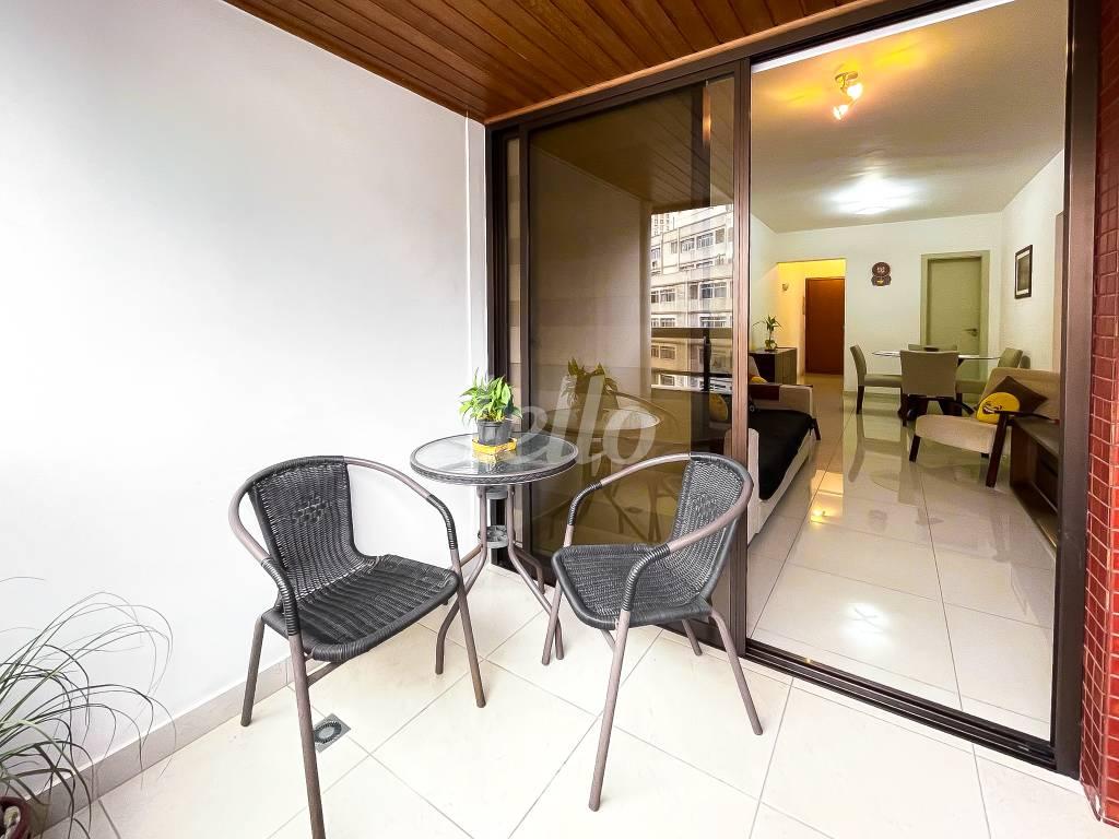 VARANDA de Apartamento à venda, Padrão com 72 m², 2 quartos e 2 vagas em Bela Vista - São Paulo