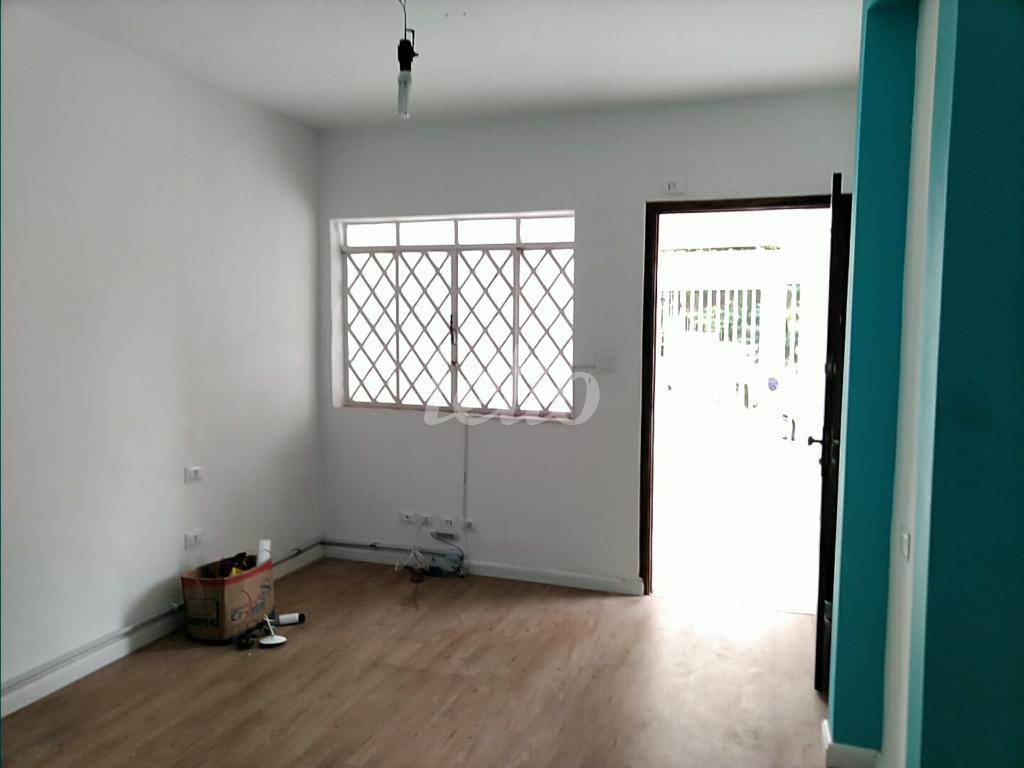 2-02 SALA-001.JPG de Casa para alugar, térrea com 120 m², e em Santa Teresinha - São Paulo