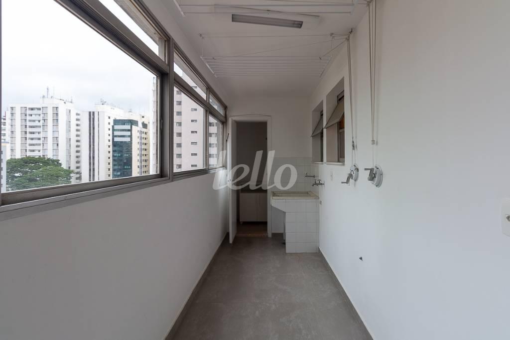 AREA DE SERVIÇO de Apartamento à venda, Padrão com 172 m², 3 quartos e 1 vaga em Jardim Paulista - São Paulo