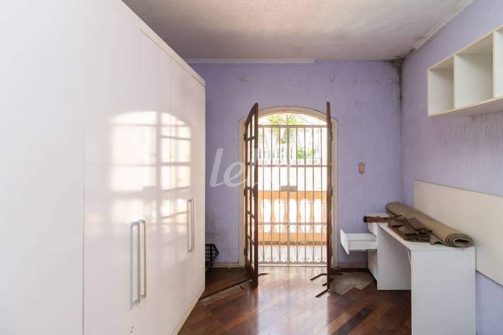 DORMITÓRIO 1 de Casa para alugar, sobrado com 500 m², 4 quartos e 9 vagas em Jardim Textil - São Paulo