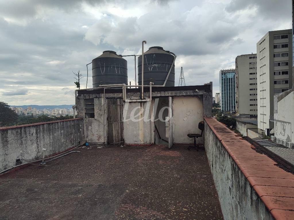 VISTA TERRAÇO - FUNDO de Edifício à venda, Monousuário com 637 m², e em Pacaembu - São Paulo