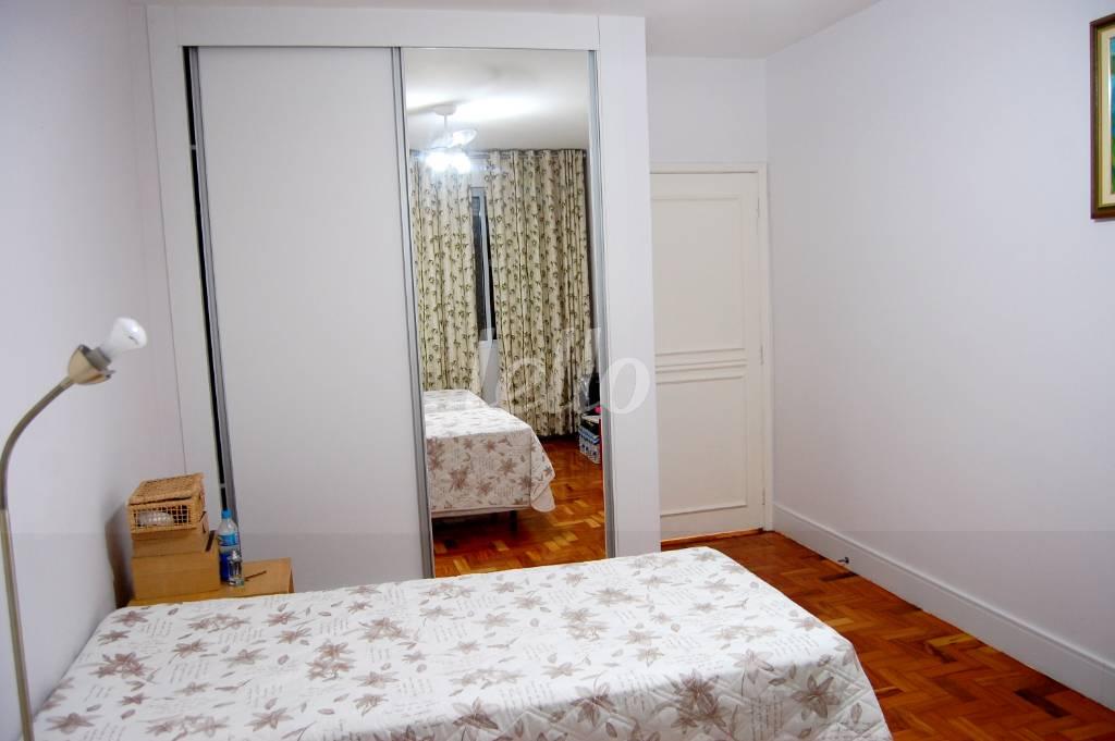 DORMITÓRIO de Apartamento à venda, Padrão com 230 m², 3 quartos e 1 vaga em Jardim Paulista - São Paulo