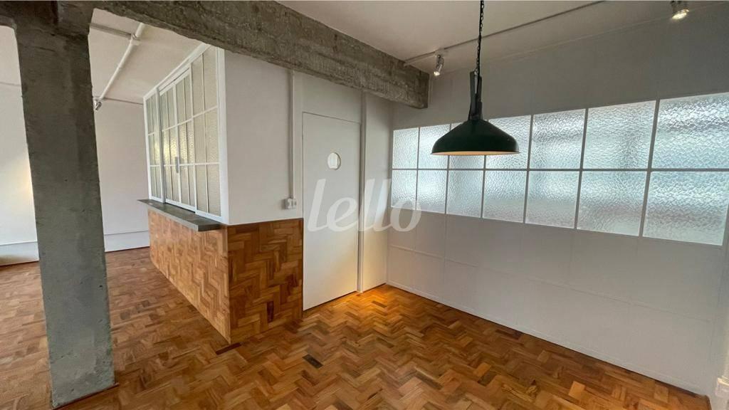 SALA de Apartamento para alugar, Padrão com 80 m², 1 quarto e 1 vaga em Pinheiros - São Paulo