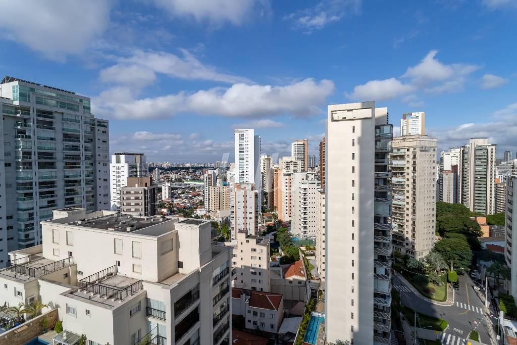 VISTA VARANDA SALA DOIS AMBIENTES de Apartamento à venda, Padrão com 216 m², 4 quartos e 4 vagas em Jardim Vila Mariana - São Paulo
