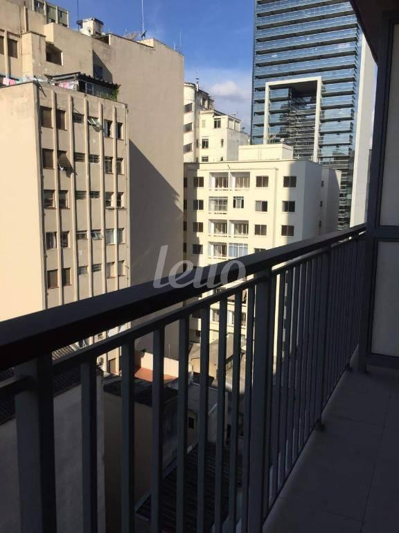 VARANDA de Apartamento para alugar, Padrão com 33 m², 1 quarto e em República - São Paulo
