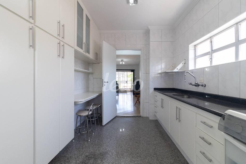 COZINHA de Apartamento à venda, Padrão com 102 m², 3 quartos e 1 vaga em Alto da Moóca - São Paulo