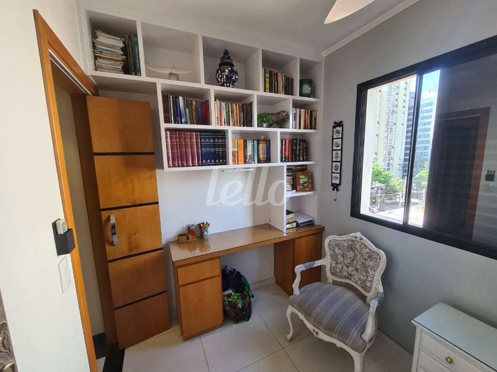 DORMITÓRIO de Apartamento à venda, Padrão com 87 m², 2 quartos e 1 vaga em Santana - São Paulo