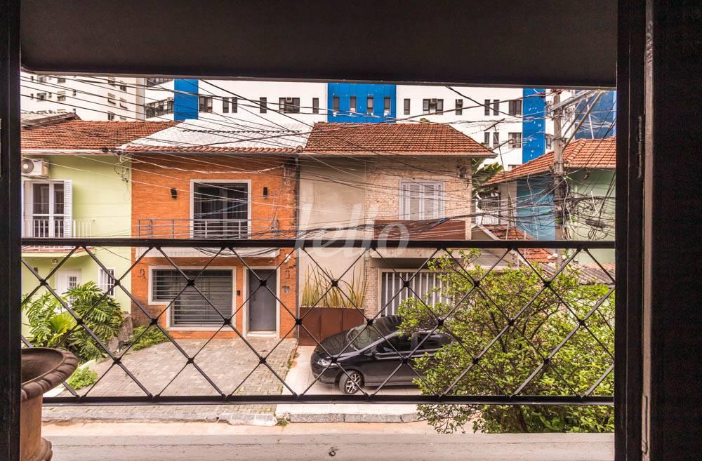 VISTA DA SACADA de Casa à venda, de vila - sobrado com 133 m², 3 quartos e 1 vaga em Itaim Bibi - São Paulo