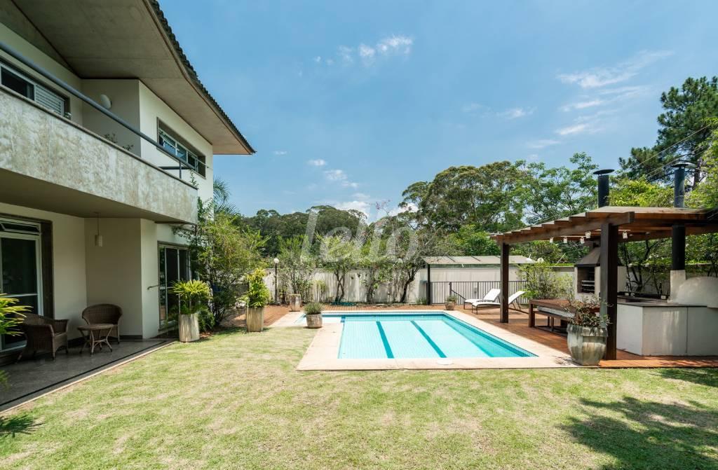 JARDIM de Casa à venda, sobrado com 625 m², 4 quartos e 4 vagas em Jardim Marajoara - São Paulo