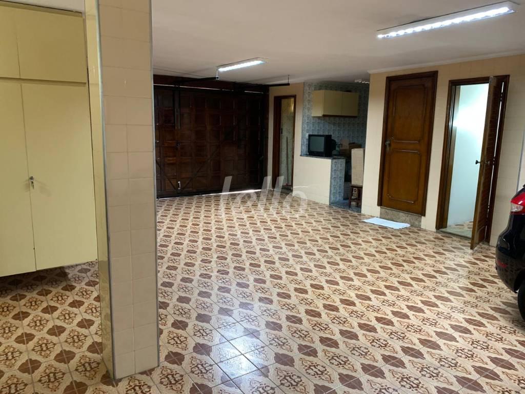 GARAGEM de Casa à venda, sobrado com 341 m², 4 quartos e 6 vagas em Parque da Mooca - São Paulo