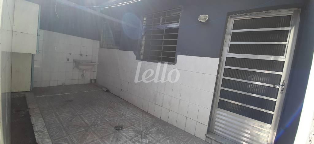 ÁREA DE SERVIÇO 1 de Casa à venda, térrea com 144 m², 2 quartos e 2 vagas em Vila Carrão - São Paulo