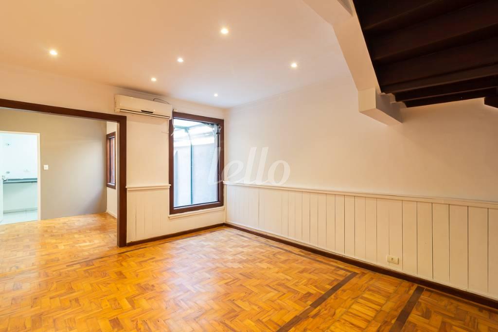 SALA1 de Casa para alugar, sobrado com 160 m², 3 quartos e 1 vaga em Pinheiros - São Paulo