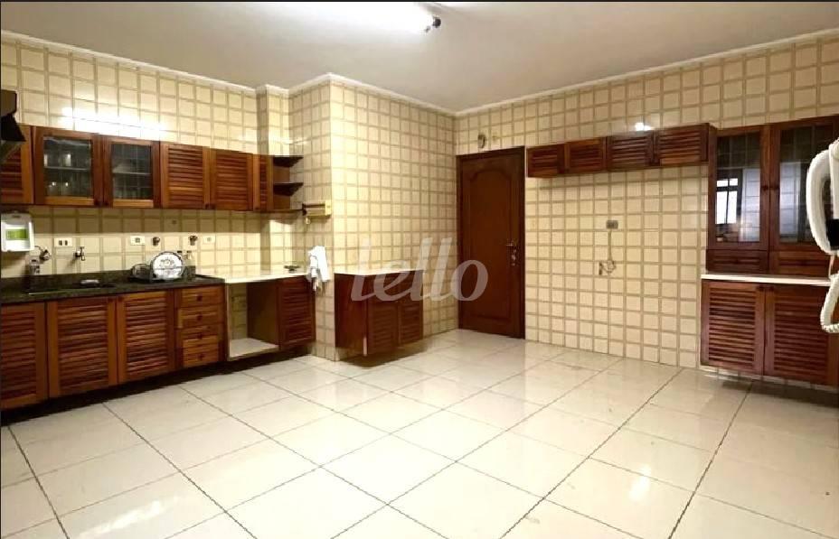 COZINHA de Apartamento à venda, Padrão com 140 m², 3 quartos e 2 vagas em Vila Monte Alegre - São Paulo