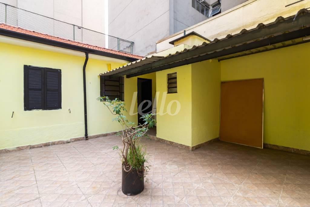 AREA EXTERNA de Casa para alugar, sobrado com 170 m², 3 quartos e 1 vaga em Pinheiros - São Paulo