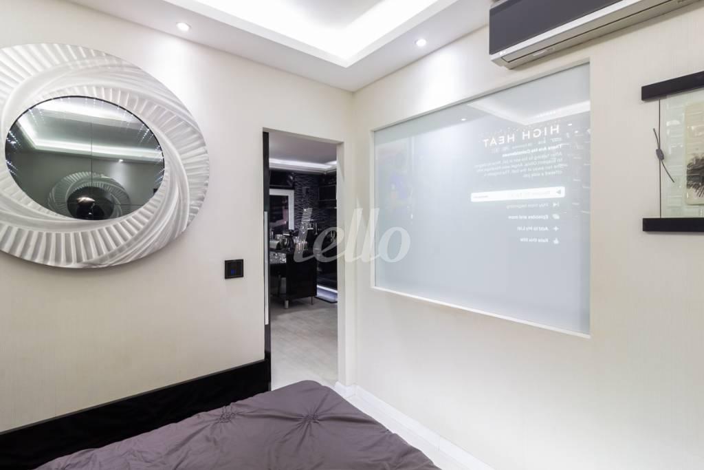 SUITE de Apartamento para alugar, Padrão com 90 m², 1 quarto e 1 vaga em Cerqueira César - São Paulo