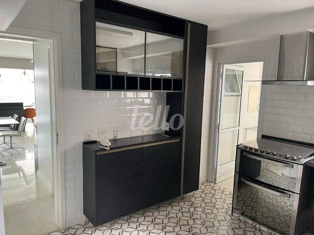 COZINHA de Apartamento para alugar, Padrão com 157 m², 3 quartos e 2 vagas em Água Branca - São Paulo