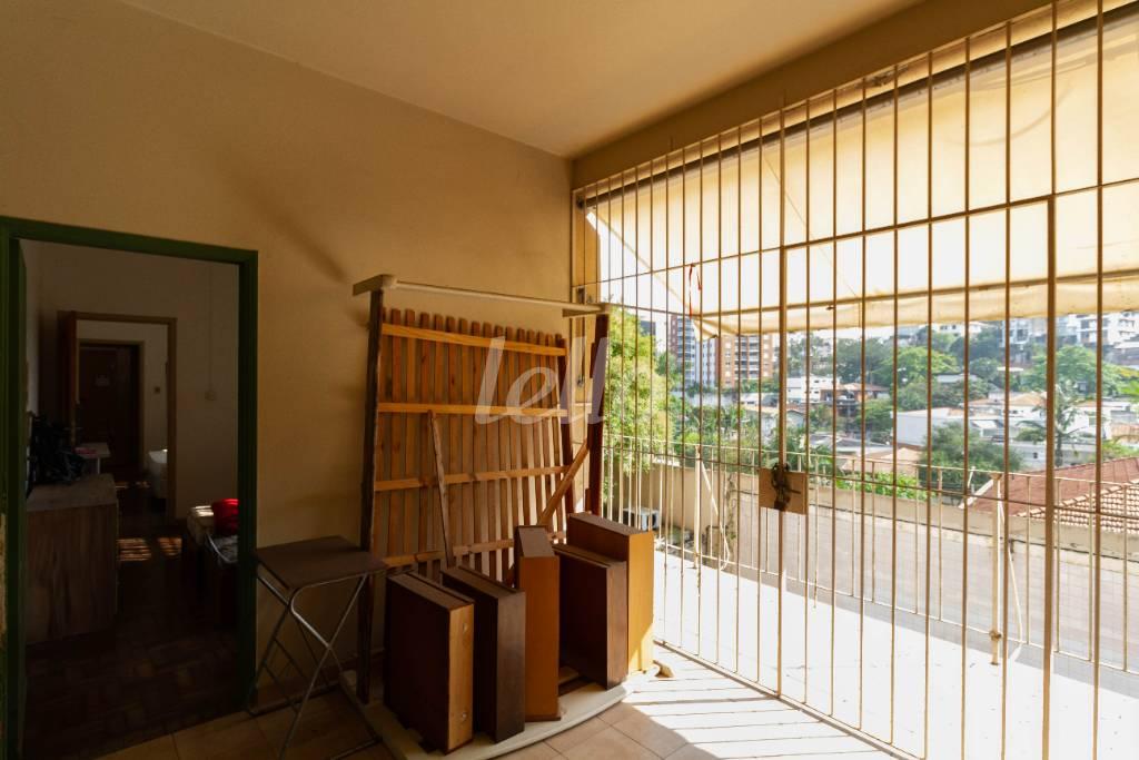 SACADA ANDAR INFERIOR de Casa para alugar, sobrado com 670 m², 6 quartos e 3 vagas em Cerqueira César - São Paulo