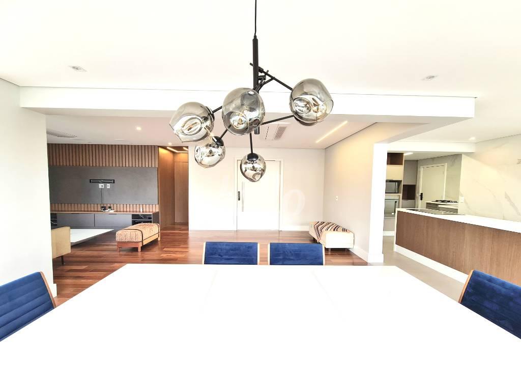 SALA de Apartamento à venda, Padrão com 192 m², 3 quartos e 4 vagas em Campo Belo - São Paulo
