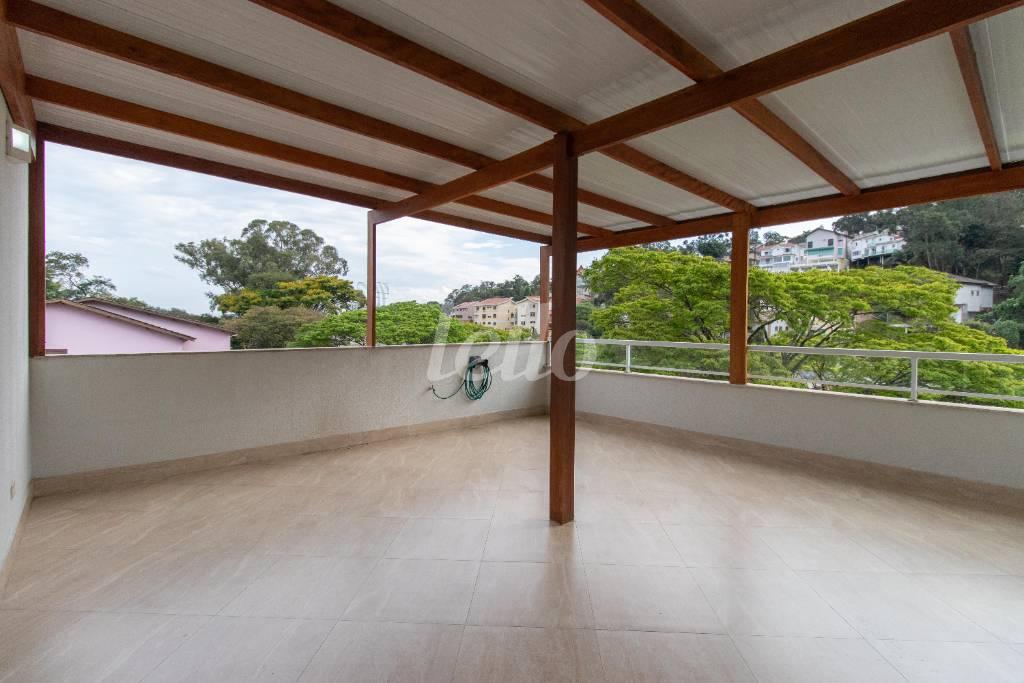 COBERTURA de Casa à venda, sobrado com 300 m², 5 quartos e 3 vagas em Jardim Virginia Bianca - São Paulo