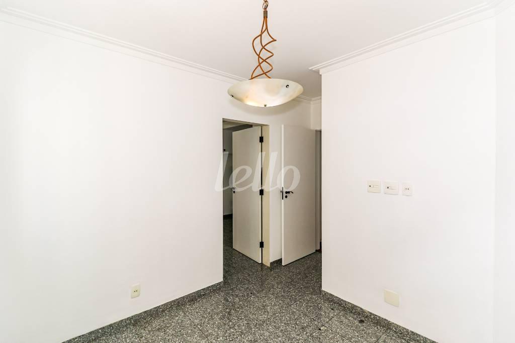 COPA de Apartamento para alugar, Padrão com 230 m², 3 quartos e 3 vagas em Brooklin Paulista - São Paulo