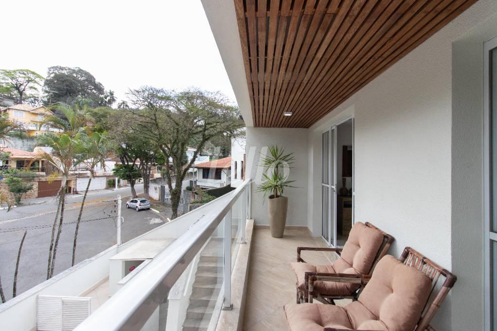 SACADA SALA DE ESTAR de Casa à venda, sobrado com 300 m², 5 quartos e 3 vagas em Jardim Virginia Bianca - São Paulo
